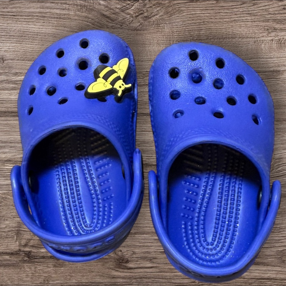 CROCS Blue Sandals with Perforated Design and Rotatable Strap